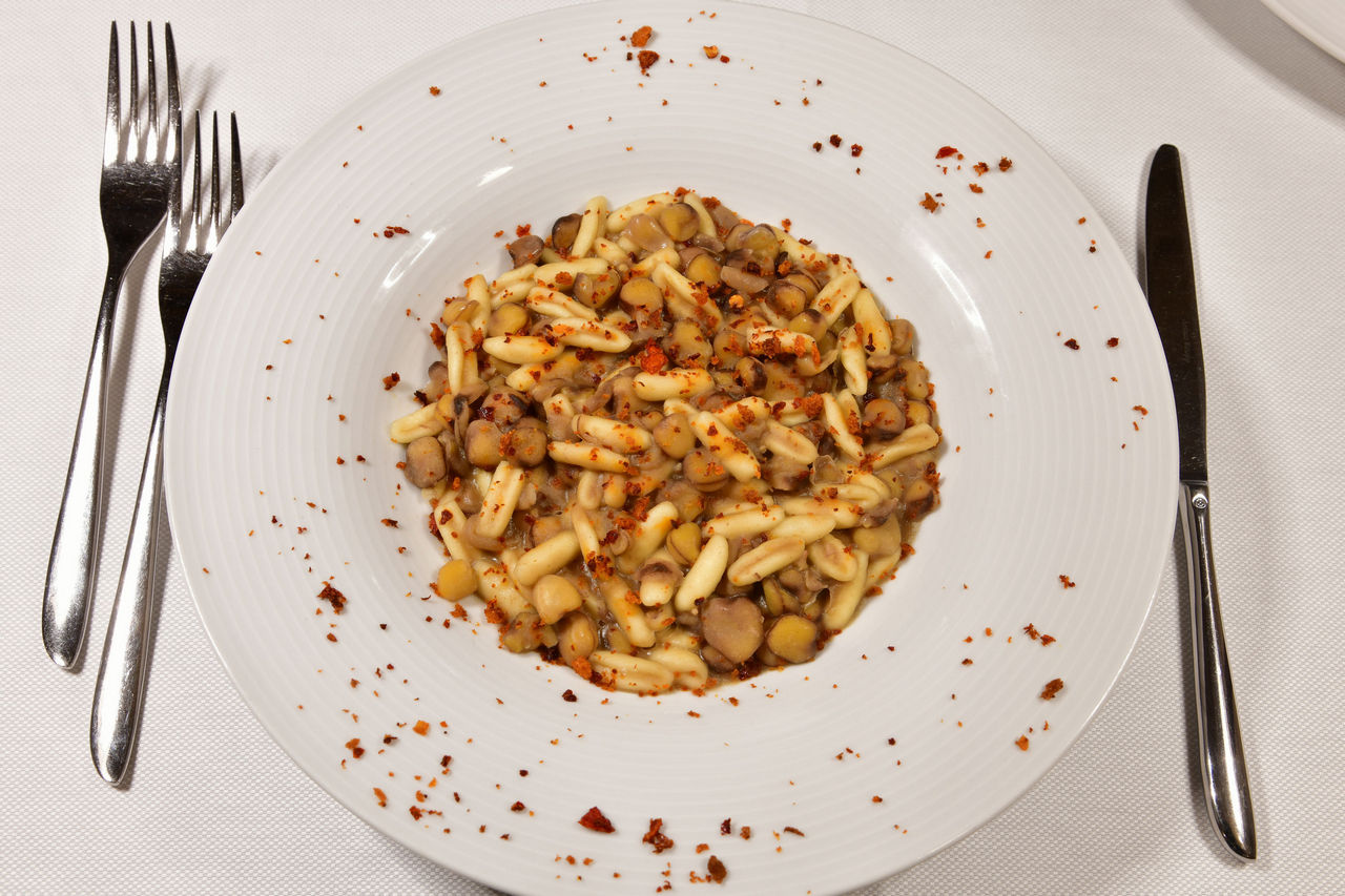 Cavatellino con ceci - Osteria San Giovanni Matera